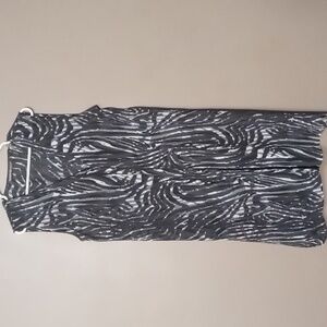 Signature Collection Full Button Black/Gray/White Sheer Cover Up w Slits LG